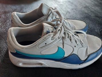 Nike air sneakers maat 43  beschikbaar voor biedingen