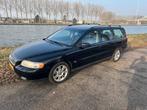 Volvo V70 2.4 170PK 2005 Zwart - 218,000, Voorwielaandrijving, 1800 kg, Zwart, 4 cilinders
