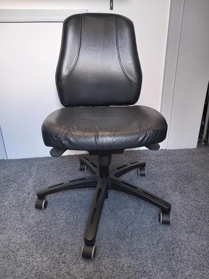 IKEA Verksam bureaustoel - zwart leer, Huis en Inrichting, Bureaustoelen, Ophalen