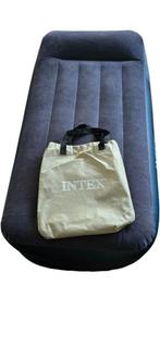 Te koop 2x intex luchtbed met automatisch ventiel, Caravans en Kamperen, Ophalen, Gebruikt, 1-persoons