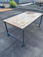 Houten tafel met stalen frame, Huis en Inrichting, Tafels | Eettafels, Ophalen, Gebruikt, Vierkant, 50 tot 100 cm