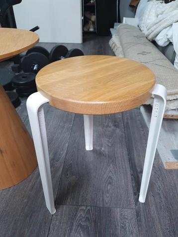 Tiptoe Stoel / Kruk - Hout & Wit beschikbaar voor biedingen