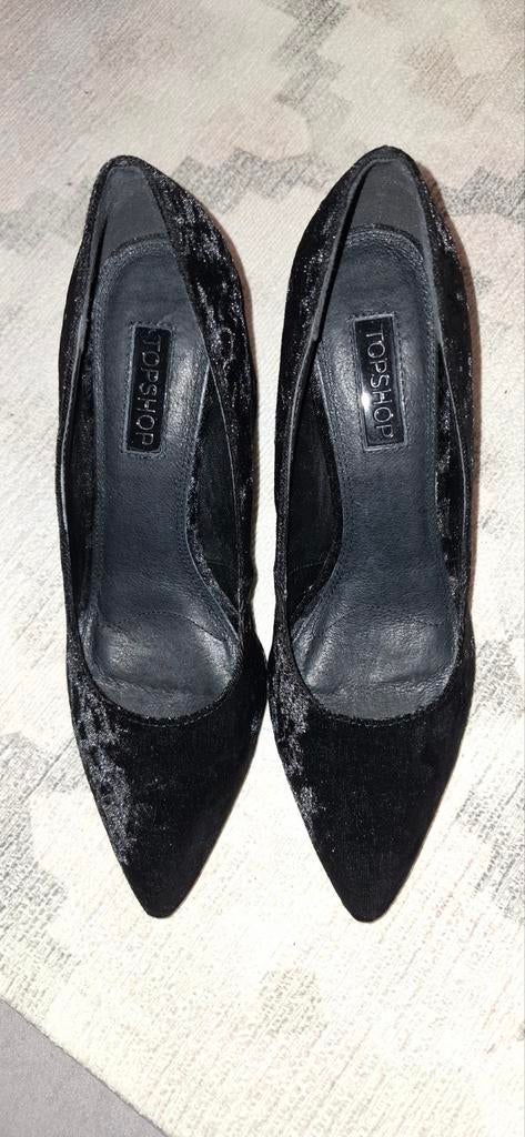 Zwarte velvet hakken Topshop maat 36, Kleding | Dames, Ophalen of Verzenden, Zo goed als nieuw, Zwart