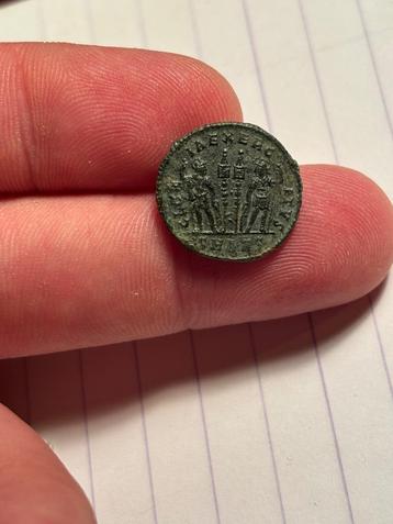 Romeinse munt - constantinus II beschikbaar voor biedingen