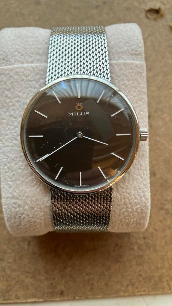 Milus horloge, Ophalen of Verzenden, Zo goed als nieuw, Overige merken