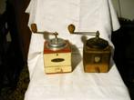 Twee koffiemolens een van Peugeot frères en een Klavertje., Ophalen of Verzenden