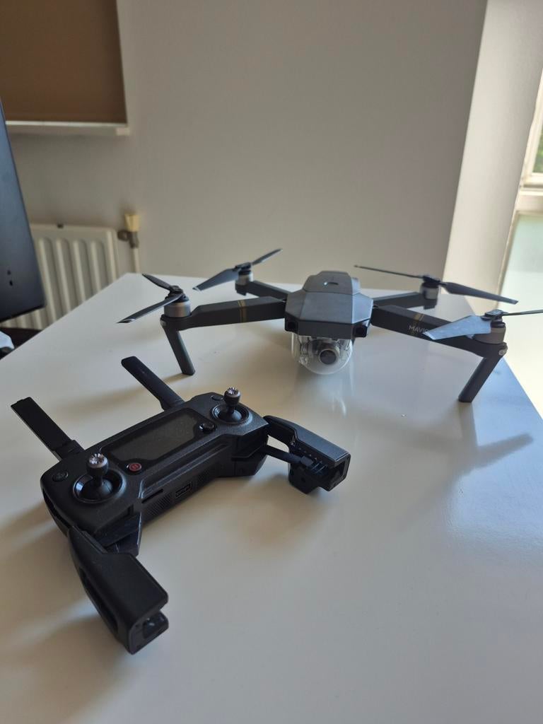 DJI Mavic Pro drone met afstandsbediening, Gebruikt, Cameradrone, 5 tot 10 kilometer, 15 tot 30 minuten