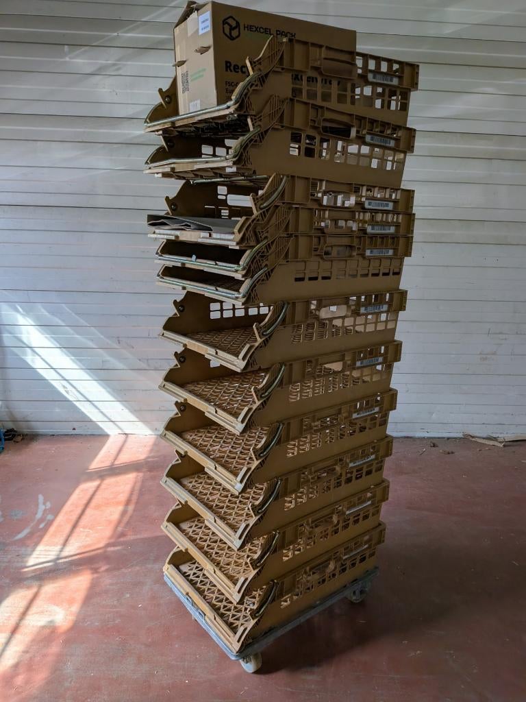 Stapel (11) bakkerskratten / broodkratten incl dolly, Ophalen, Gebruikt