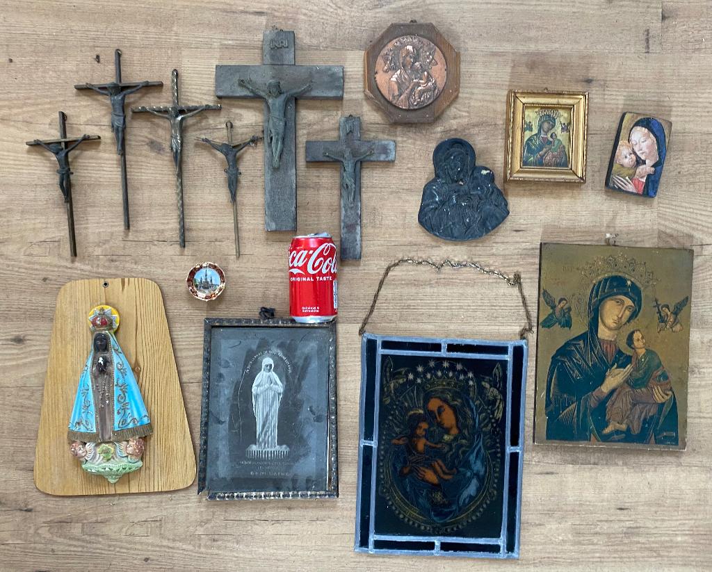 Religie, Kruisjes, glas in lood en dergelijke, Ophalen of Verzenden