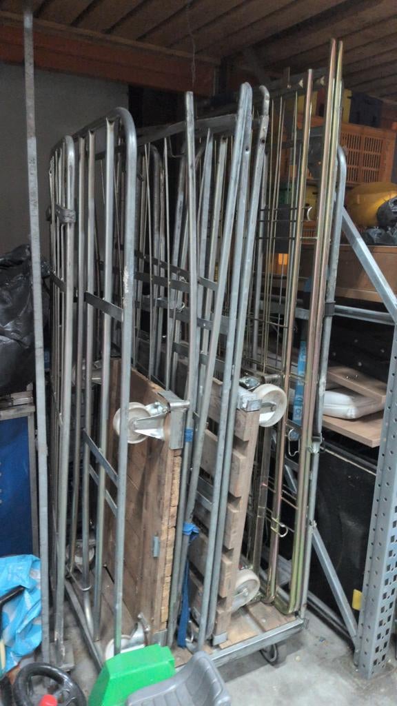 Metalen rolcontainers (meerdere beschikbaar), Ophalen of Verzenden
