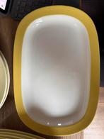 2 stuks Vintage mosterd gele serveerschaal Regout, Ophalen of Verzenden
