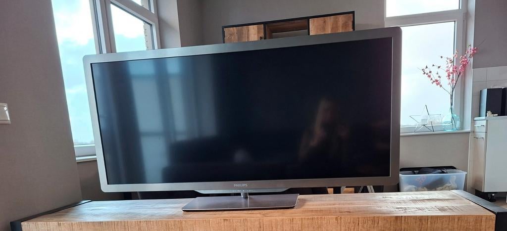 Philips televisie met ambilight, Ophalen, Gebruikt
