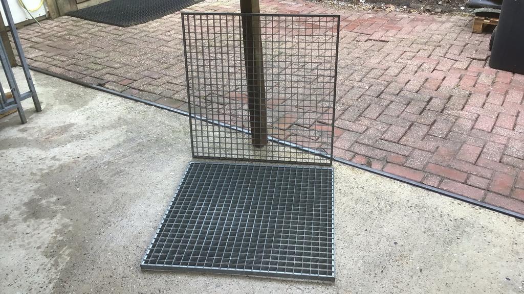 Rooster, loop rooster, stal rooster, vloer rooster, lekbak, Ophalen, Nvt., Nieuw, Nvt.