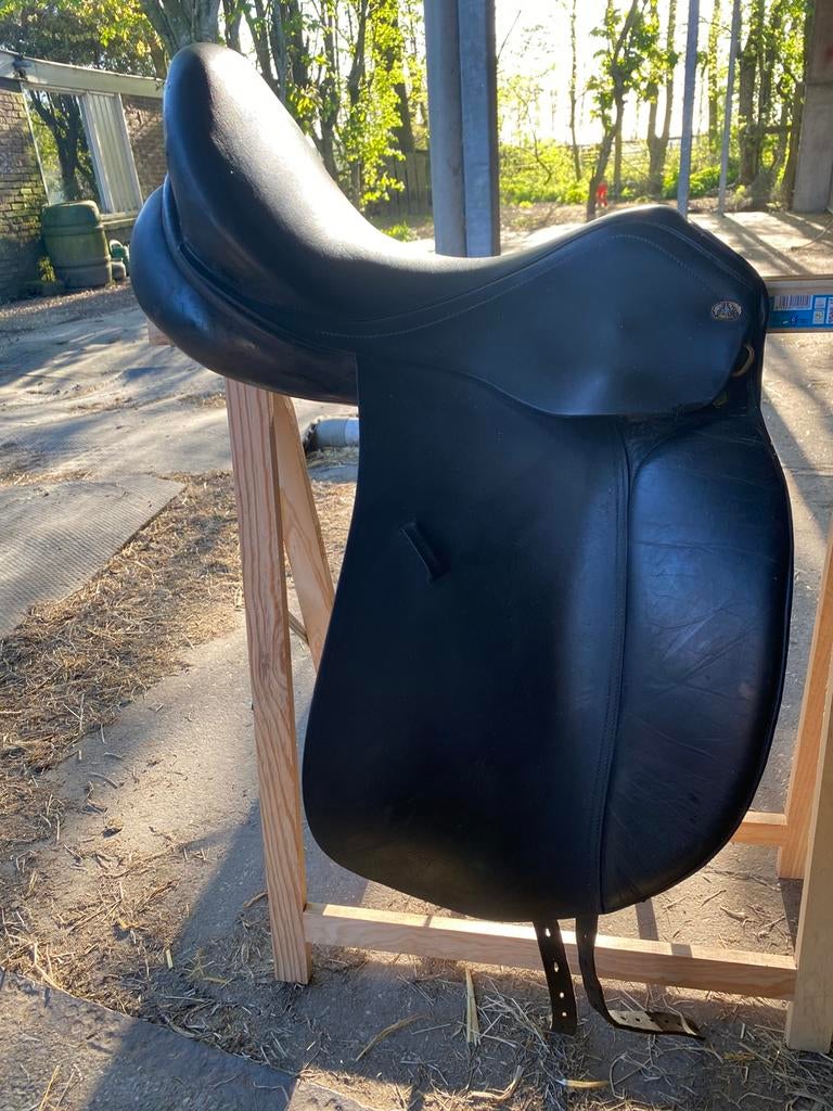 Knightrider dressuurzadel, Ophalen, Gebruikt, Dressuur