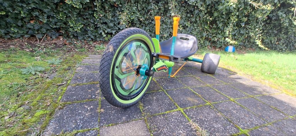 Huffy Green Machine + Roces Helm, Kinderen en Baby's, Speelgoed | Buiten | Skelters, Gebruikt, Overige merken, Ophalen