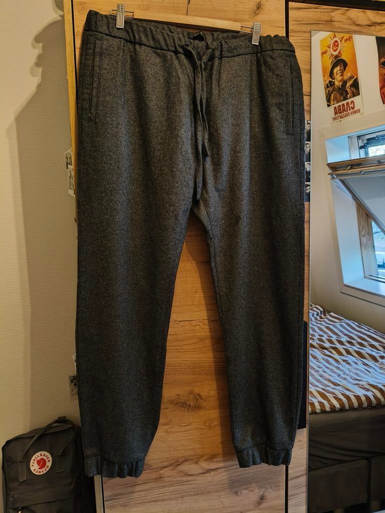 COS Relaxte Minimalistische Jogger - Wolmix - Maat 54, Kleding | Heren, Broeken en Pantalons, Ophalen of Verzenden, COS