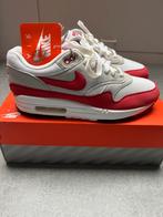 Nike air max 1 anniversary red restock 41, Kleding | Heren, Schoenen, Ophalen of Verzenden, Nieuw, Overige kleuren