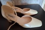 Ivoor trouwschoenen maat 38, Ophalen of Verzenden, Zo goed als nieuw, Overige kleuren, Schoenen