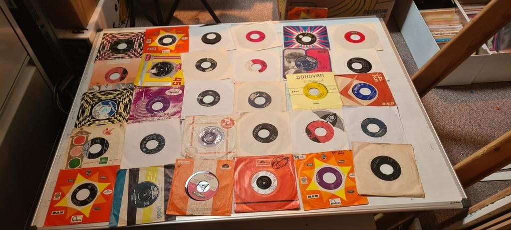 30 stuks 60er jaren singeltjes - Diverse artiesten, Cd's en Dvd's, Vinyl Singles, Gebruikt, 7 inch, Single, Ophalen of Verzenden