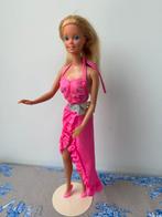 VINTAGE Twirly Curls Barbie 1982, Verzamelen, Poppen, Ophalen of Verzenden, Zo goed als nieuw, Pop