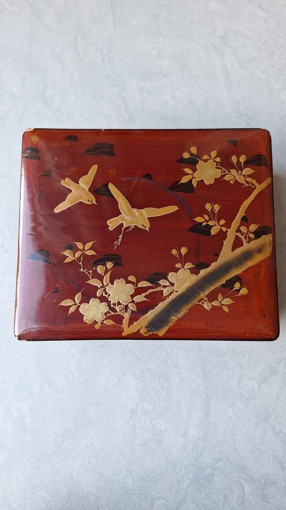 Antieke Japanse Lakdoos met Vogel- en Bloemmotief, Antiek en Kunst, Ophalen of Verzenden