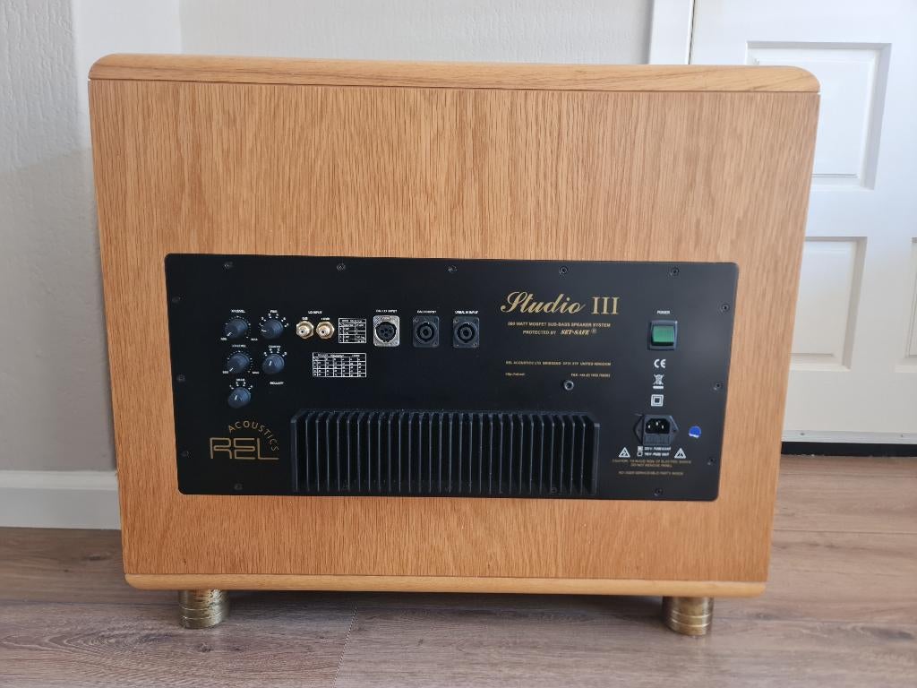 Rel Studio III High end 9hz Subwoofer tot 1000W, Subwoofer, Zo goed als nieuw, 120 watt of meer, Ophalen