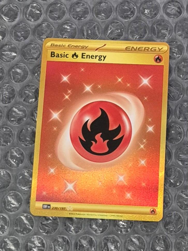 Basic Fire Energy 230/197 Obsidian Flames Hyper Rare OBF, Hobby en Vrije tijd, Verzamelkaartspellen | Pokémon, Zo goed als nieuw