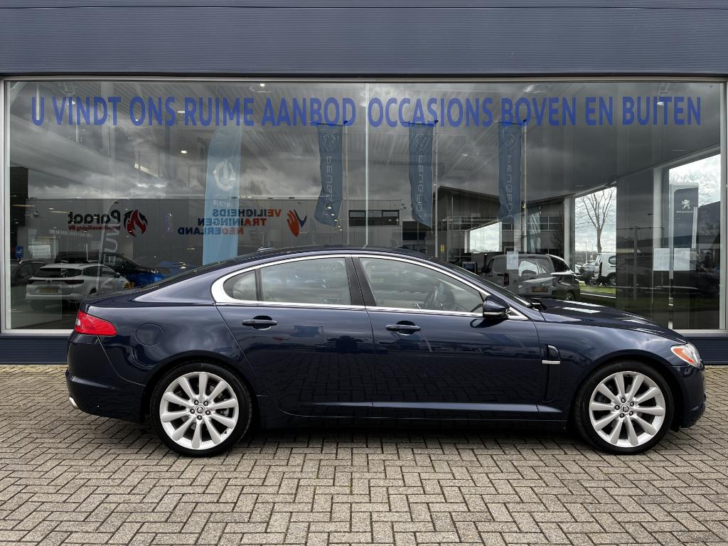 Jaguar XF 3.0 V6 AUT 2010 Blauw, Auto's, Jaguar, Automaat, 238 pk, Achterwielaandrijving, 1850 kg