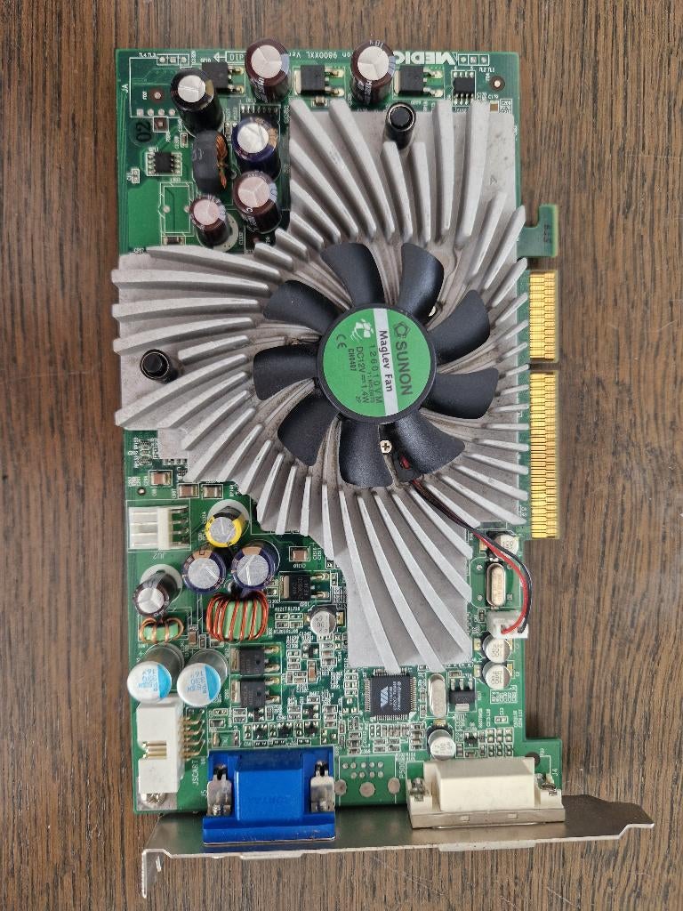 Ati radeon 9800XXL, Computers en Software, Videokaarten, Gebruikt, GDDR, Ophalen of Verzenden, Overige chipsets