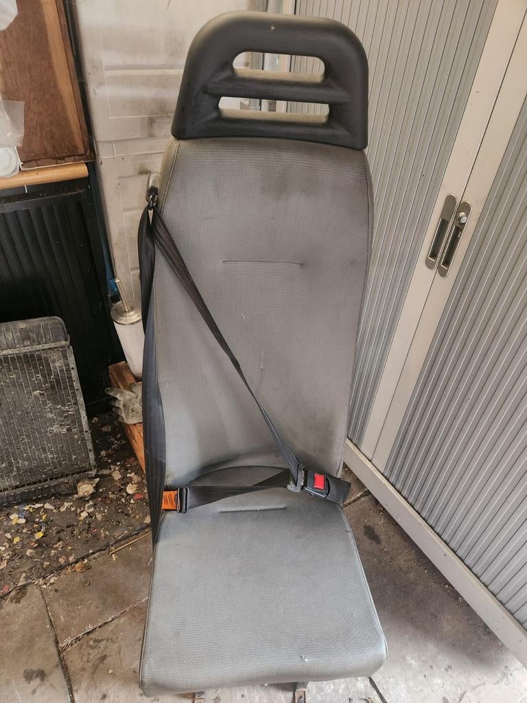 Gebruikte autostoel met gordel en frame, Ophalen of Verzenden