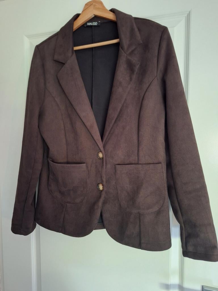 Donkerbruine blazer, zo goed als nieuw, maat 40-42, Kleding | Dames, Jassen | Zomer, Ophalen of Verzenden, Zo goed als nieuw, Maat 42/44 (L)