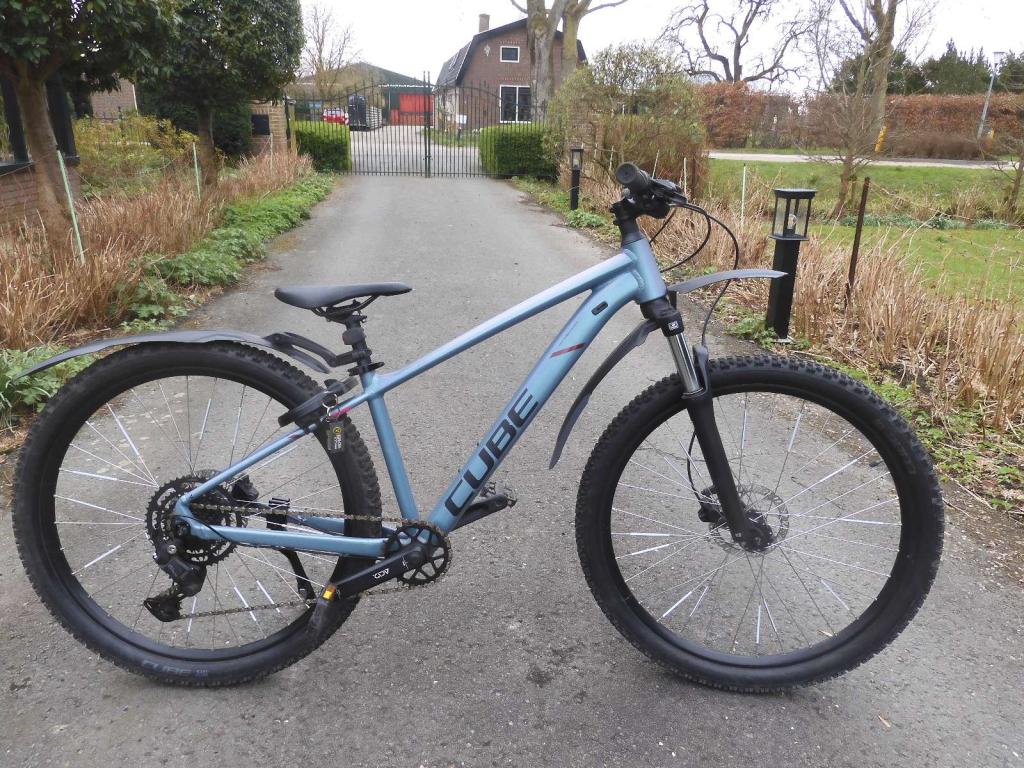 Supermooie 27.5 "  Cube AIM Pro  met 9 versnellingen, Fietsen en Brommers, Fietsen | Mountainbikes en ATB, Cube, Niet ingevuld