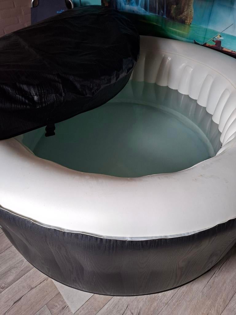 Opblaasbare jacuzzi, Ophalen