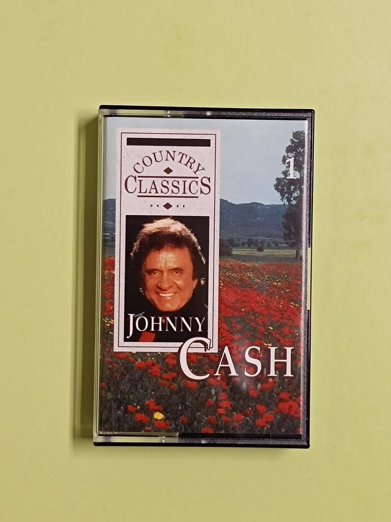 Johnny Cash Compilation - Country Classics Cassette, Ophalen of Verzenden, Zo goed als nieuw, Country en Western, 1 bandje