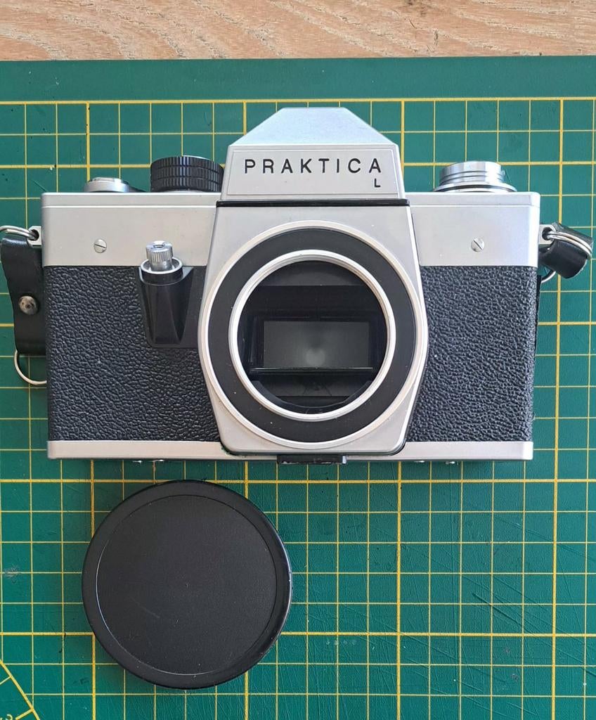 Praktica L Analoge Spiegelreflexcamera met 2 lenzen, Ophalen of Verzenden, Gebruikt, Spiegelreflex, Overige Merken
