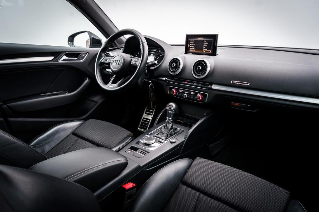 Audi A3 Sportback 1.0 116 PK TFSI Sport S Line Edition | Aut, Stof, Gebruikt, Met garantie (alle), 116 pk