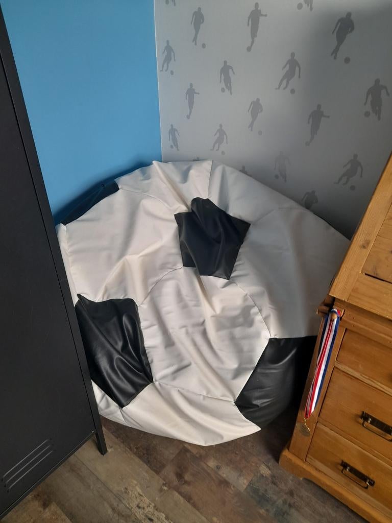 Ecopuf zitzak XL voetbal, Huis en Inrichting, Zitzakken, Ophalen, Zo goed als nieuw, Wit, Zitzak