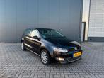 Volkswagen Polo 1.2 TSI DSG carplay  nieuwe distributie, Auto's, Volkswagen, Euro 5, Stof, 4 cilinders, Zwart