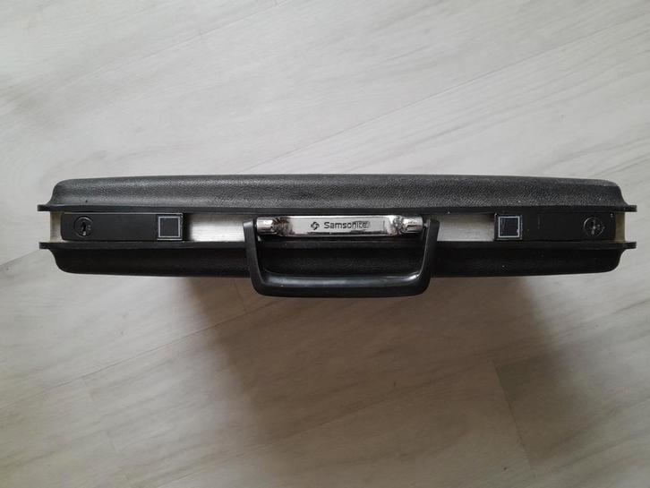 Samsonite Attachékoffertje met binnenwerken en sleutels, Sieraden, Tassen en Uiterlijk, Koffers, Gebruikt, Hard kunststof, 50 tot 60 cm