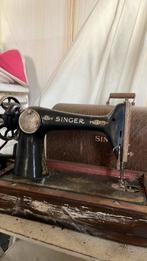 Antieke Singer Handnaaimachine, Ophalen