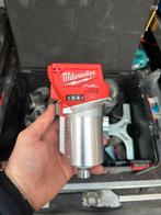 Milwaukee, Ophalen, Zo goed als nieuw, Accu, Bovenfrees