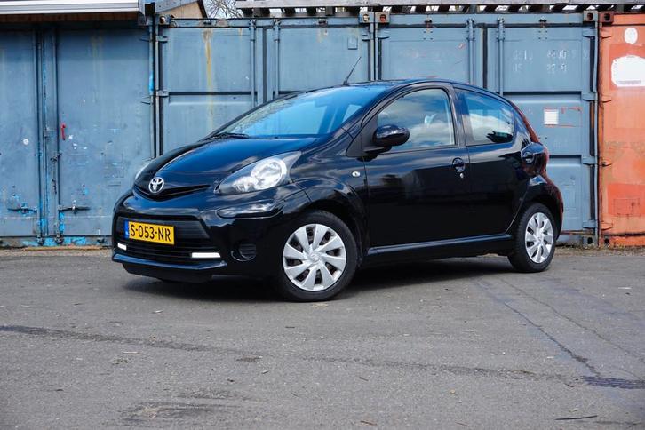 Toyota Aygo 1.0 VVT-i Aspiration | Nieuwe koppeling | APK 27, Auto's, Toyota, Bedrijf, Te koop, Aygo, ABS, Airbags, Airconditioning