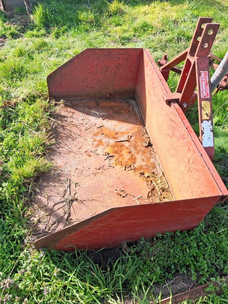 Rode grondbak voor tractor, Zakelijke goederen, Agrarisch | Onderdelen | Banden, Velgen en Assen, Ophalen of Verzenden