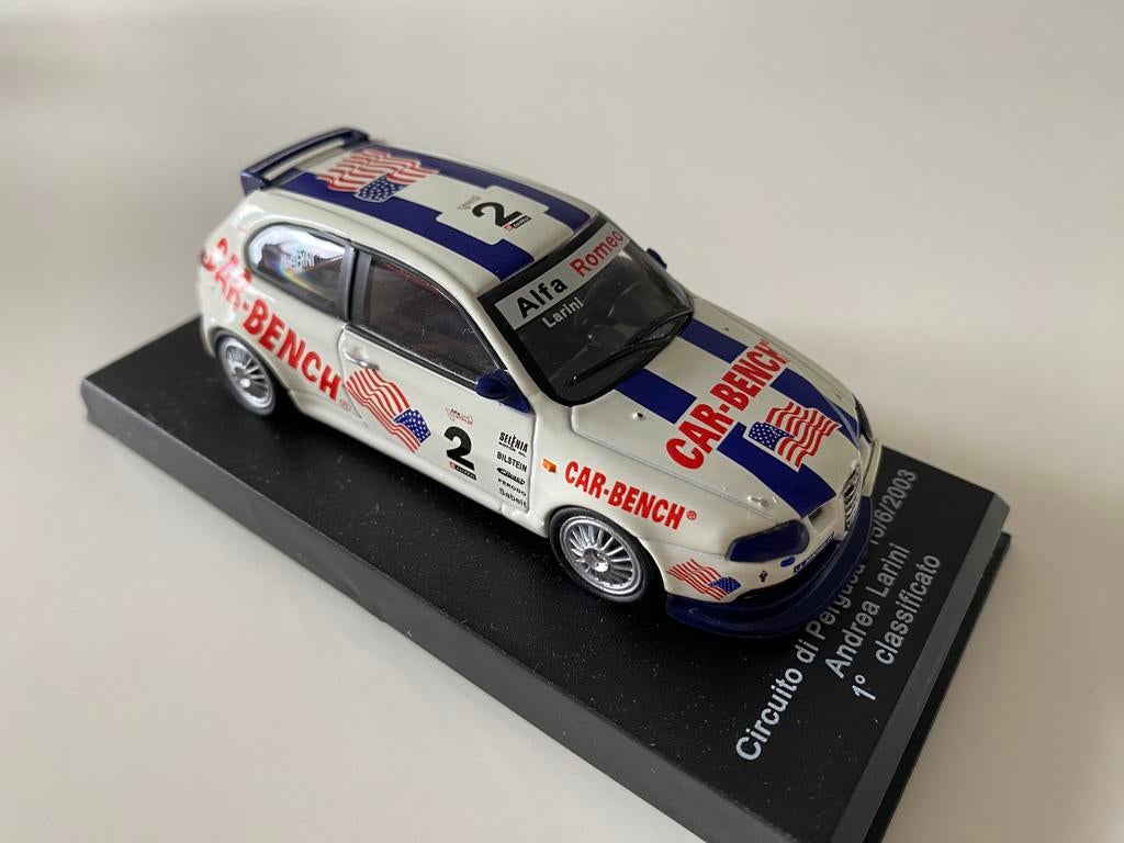 Alfa Romeo 147 GTA  Cup (2003)  Larini, Ophalen of Verzenden, Zo goed als nieuw, Auto, Overige merken
