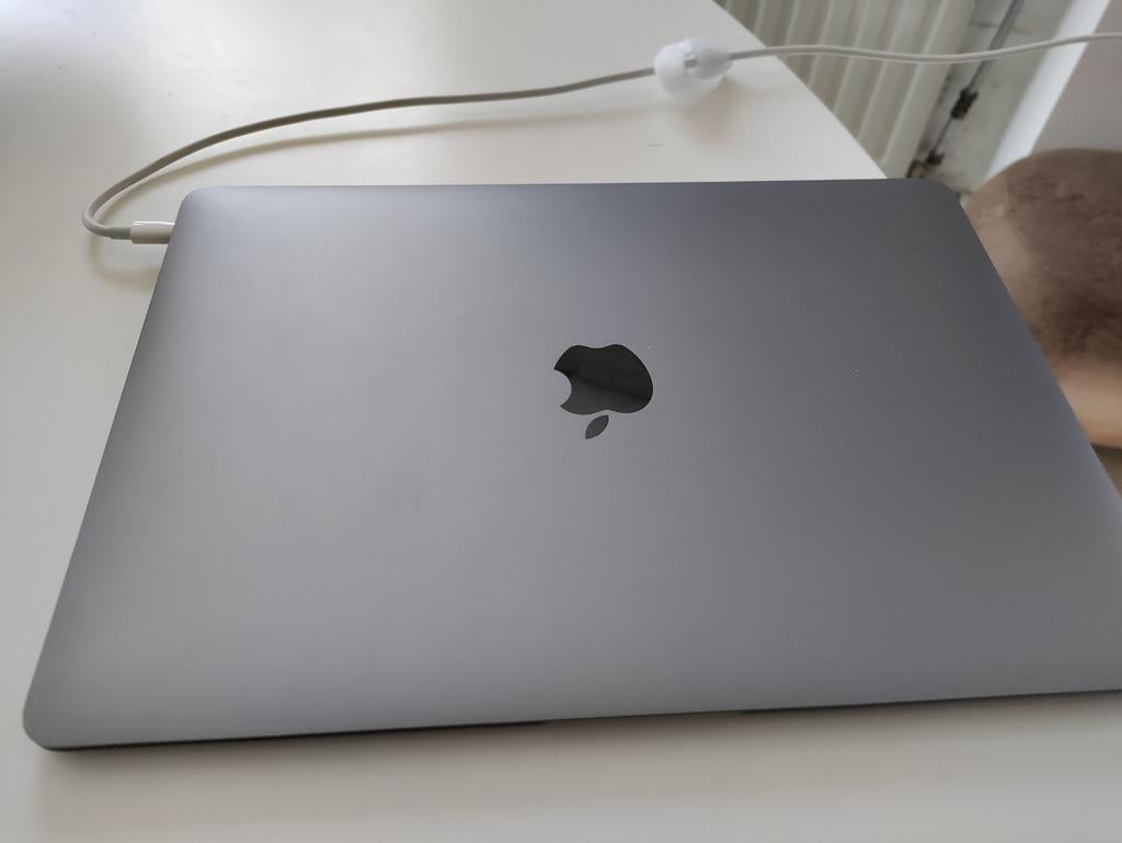 Macbook Air 2020 A1932 8gb/255gb, Computers en Software, Apple Macbooks, 13 inch, Minder dan 2 Ghz, Ophalen of Verzenden, Zo goed als nieuw
