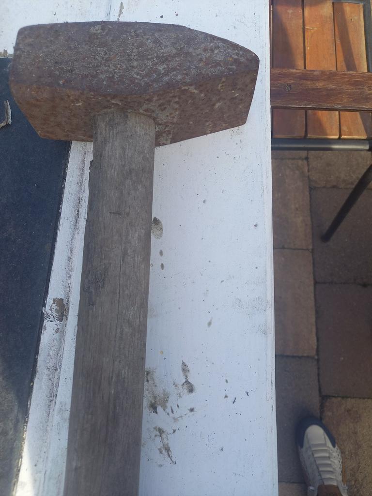 Gereedschapmoker, Ophalen