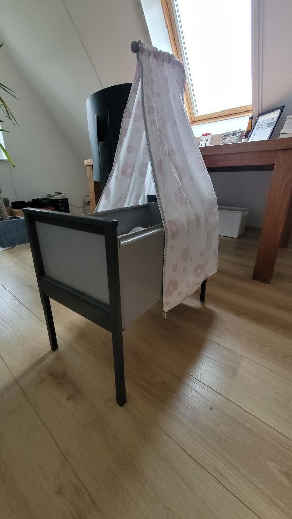 poppenwiegje, Kinderen en Baby's, Speelgoed | Poppen, Ophalen, Zo goed als nieuw, Babypop