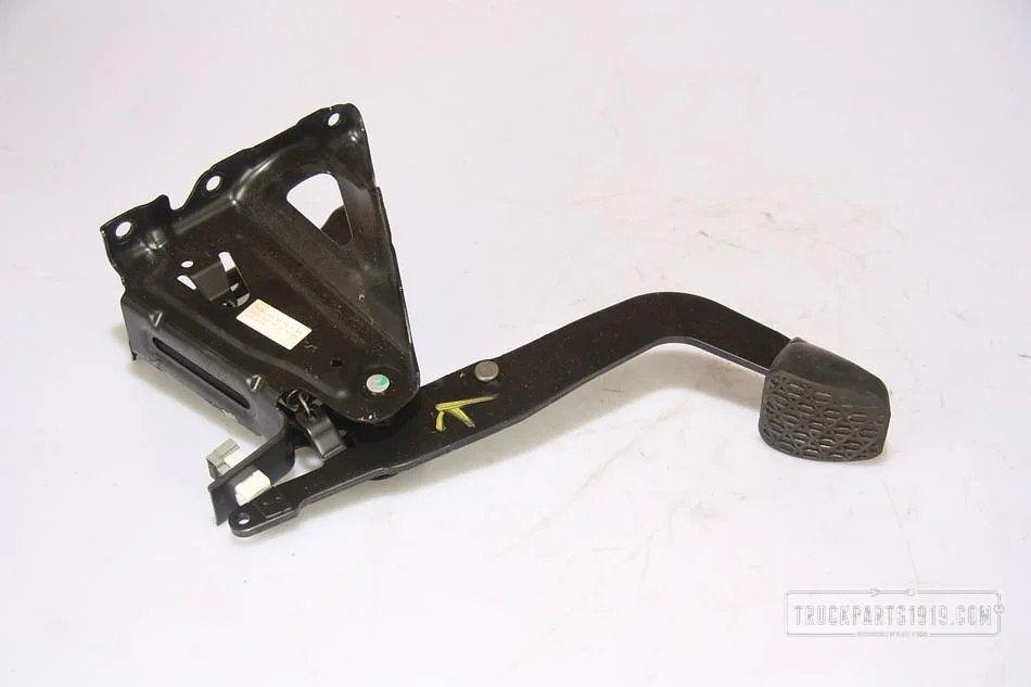 Mercedes-Benz Body & Chassis Parts Rempedaal Unit Sprinter, Ophalen, Gebruikt
