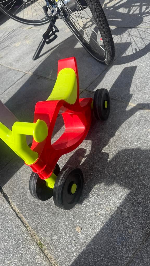 Loopfiets plastic, Kinderen en Baby's, Speelgoed | Buiten | Voertuigen en Loopfietsen, Ophalen, Gebruikt, Loopfiets