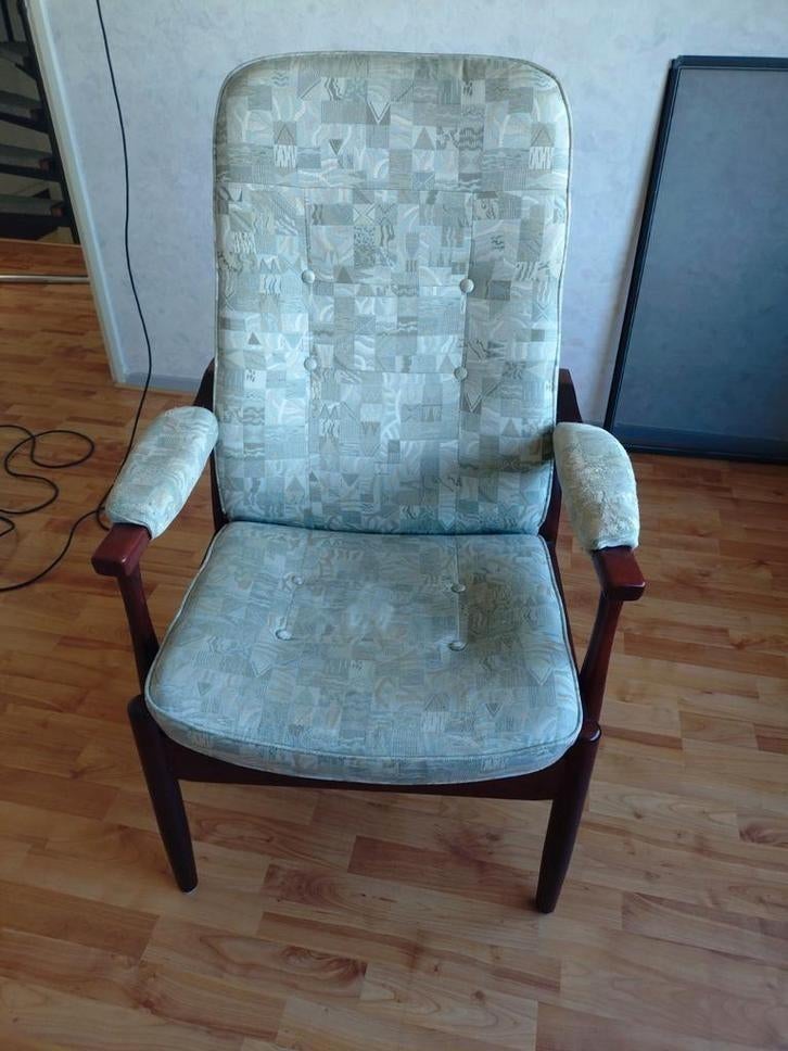 Comfortabele stoel, Huis en Inrichting, Fauteuils, Ophalen, Gebruikt, 75 tot 100 cm, 50 tot 75 cm